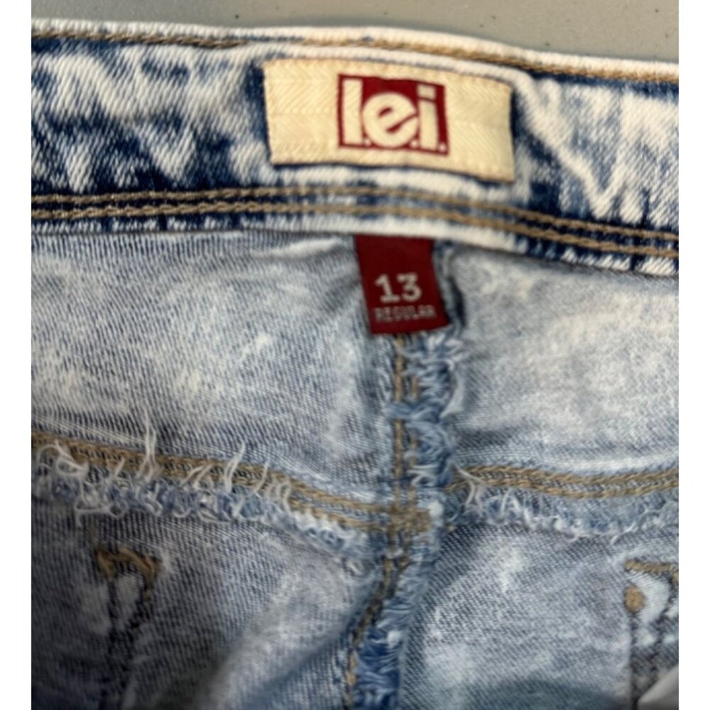 L.E.I. Ladies Juniors Distressed Button Fly Stretch Jeans Blue Size 13 Regular - Picture 13 of 14